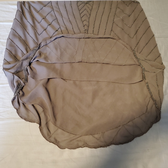 *SOLD* BKE Boutique Beaded Flowy Tank - Picture 5 of 7